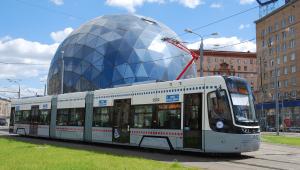 Tramwaj Fokstrot jeździ po Moskwie